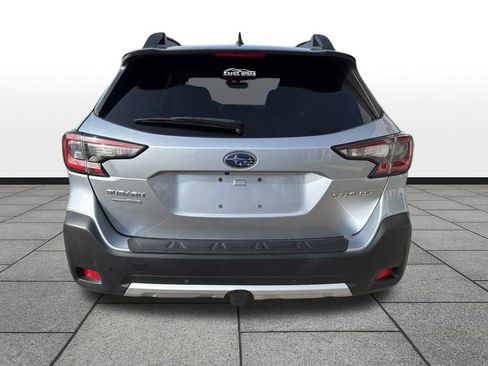 Used 2023 Subaru Outback Limited image 4