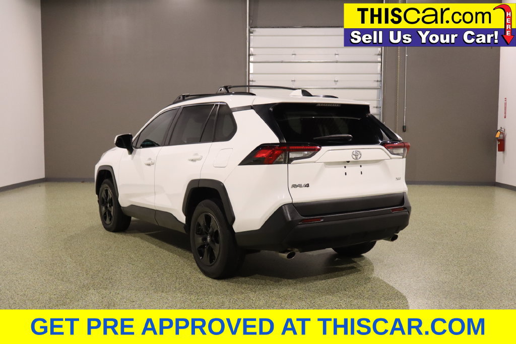 Used 2019 Toyota RAV4 XLE FWD image 7