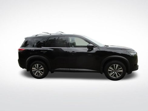 Used 2024 Nissan Pathfinder SL FWD image 8