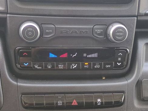 New 2026 RAM ProMaster 3500 w/ Convenience Group FWD image 23