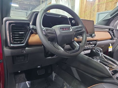 New 2026 GMC Canyon AT4 image 15