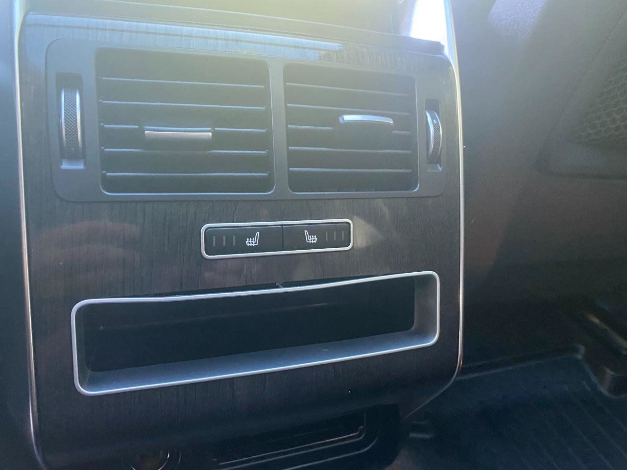 Used 2015 Land Rover Range Rover Sport HSE AWD/4WD image 15