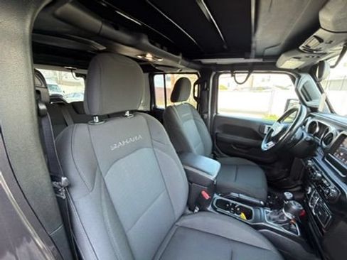 Used 2021 Jeep Wrangler Unlimited Sahara AWD/4WD image 23