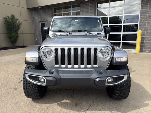 Used 2020 Jeep Wrangler Unlimited Sahara AWD/4WD image 16