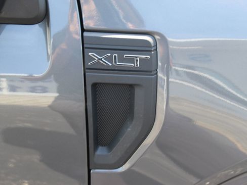 New 2025 Ford Maverick XLT image 11