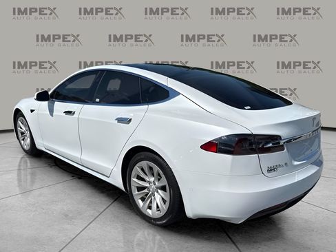 Used 2017 Tesla Model S 75 RWD image 2