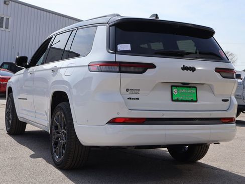 New 2026 Jeep Grand Cherokee L Summit AWD/4WD image 3