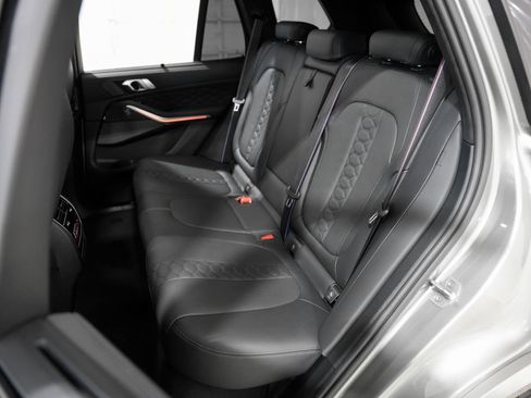Used 2022 BMW X5 M w/ Competition Package 2 AWD/4WD image 29