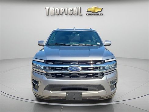 Used 2023 Ford Expedition Limited image 8