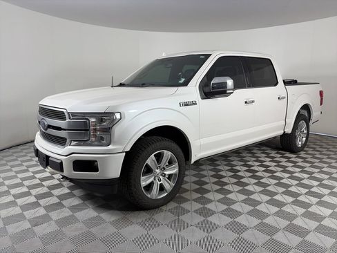 Used 2018 Ford F150 Platinum w/ Technology Package AWD/4WD image 3