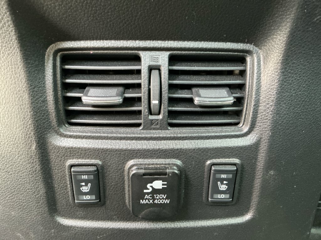 Used 2017 Nissan Titan Platinum Reserve AWD/4WD image 30