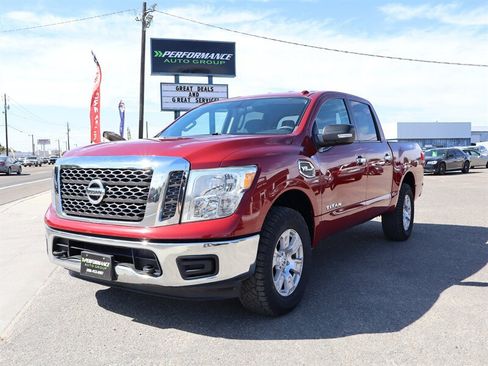 Used 2017 Nissan Titan SV AWD/4WD image 22