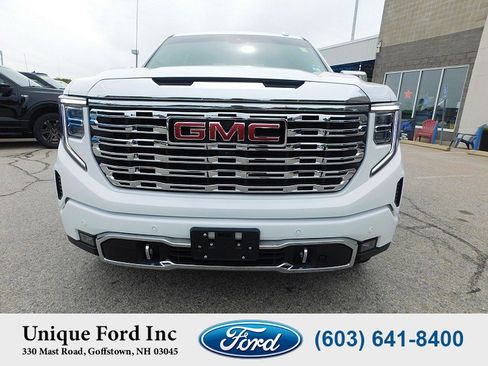 Used 2022 GMC Sierra 1500 Denali AWD/4WD image 3