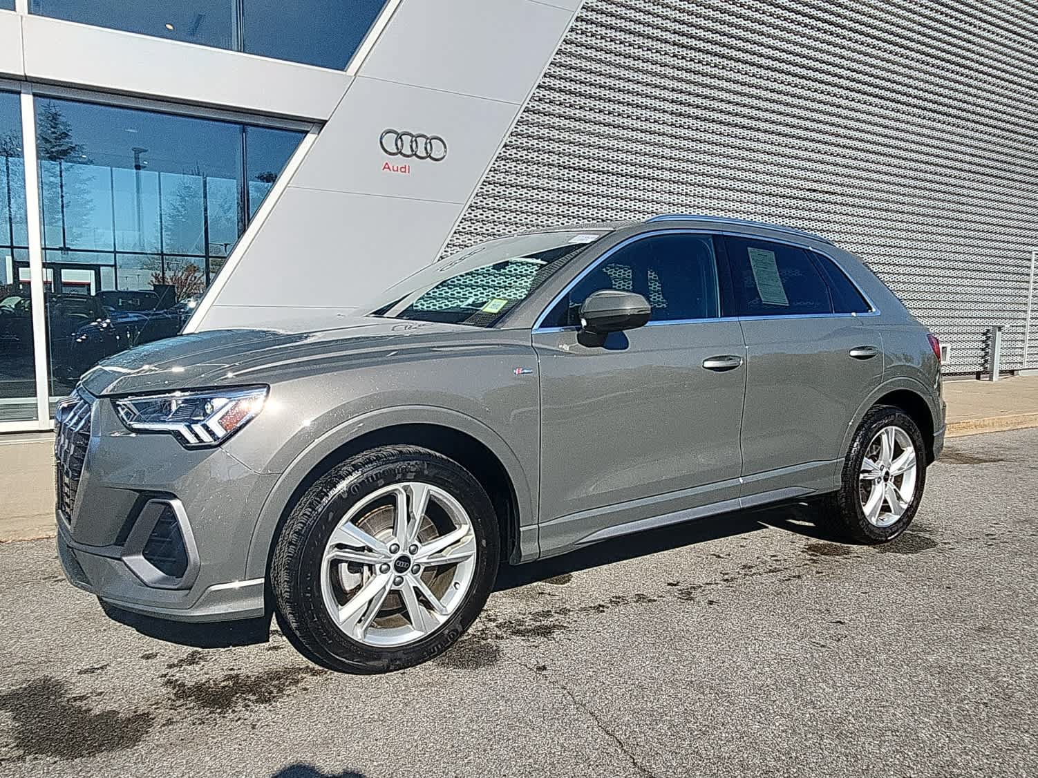 Used 2024 Audi Q3 2.0T Premium Plus AWD/4WD image 4