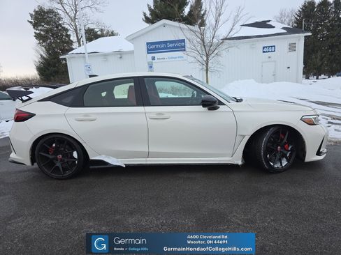 Used 2025 Honda Civic Type R image 22