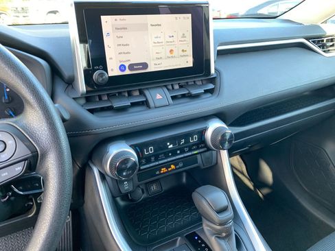 Used 2025 Toyota RAV4 LE image 18