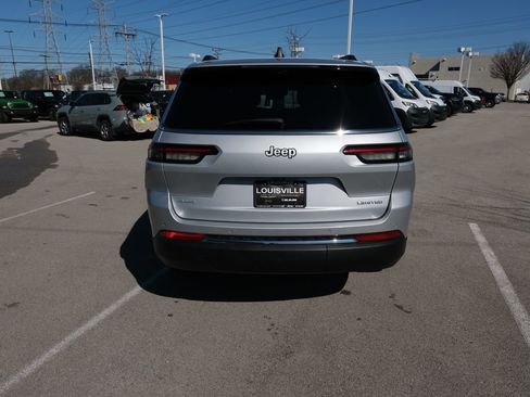 Used 2024 Jeep Grand Cherokee L Limited w/ Luxury Tech Group II AWD/4WD image 8