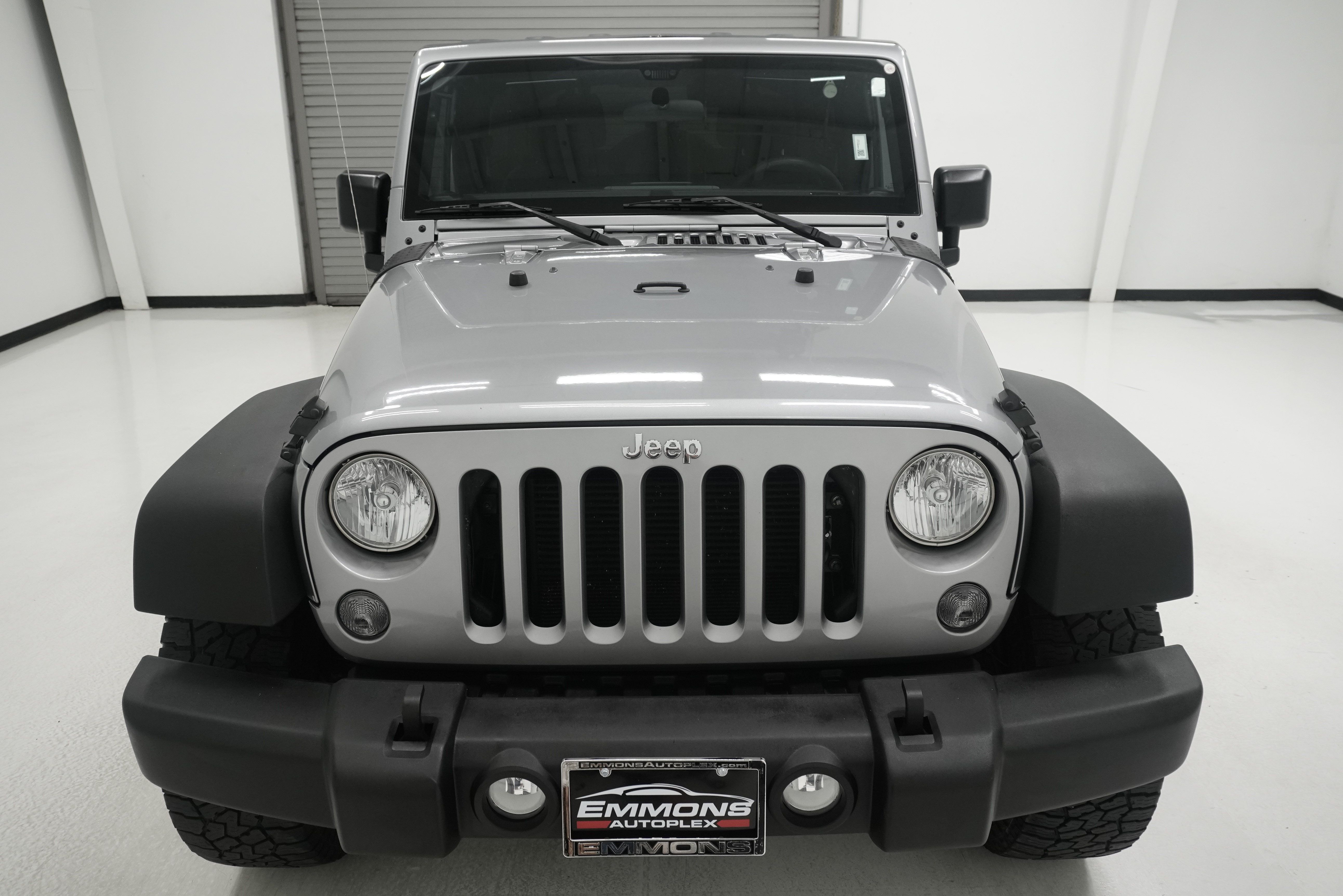 Used 2016 Jeep Wrangler Unlimited Sport AWD/4WD image 2