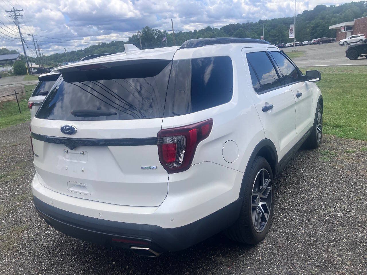 Used 2016 Ford Explorer Sport w/ Equipment Group 401A AWD/4WD image 4