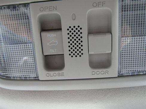 Used 2020 Honda Fit EX image 24