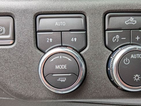 Used 2023 GMC Sierra 1500 SLE w/ Snow Plow Prep Package AWD/4WD image 14