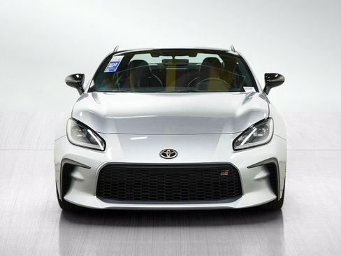 Used 2025 Toyota GR86 Premium w/ Performance Package RWD image 8