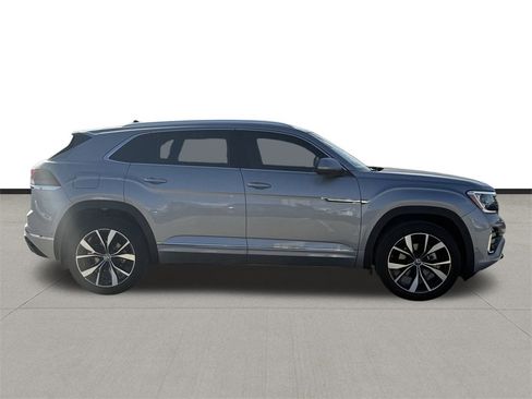 New 2026 Volkswagen Atlas Cross Sport SEL Premium R-Line image 4