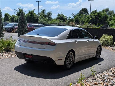 Used 2013 Lincoln MKZ FWD image 5