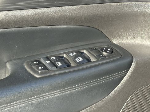 Used 2021 Jeep Grand Cherokee Laredo X image 17