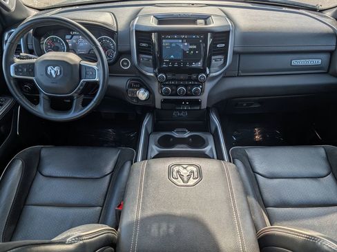 Used 2024 RAM 1500 Laramie AWD/4WD image 27