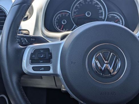 Used 2015 Volkswagen Beetle 1.8T FWD image 13