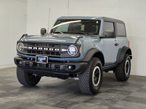 Certified 2023 Ford Bronco Black Diamond w/ Sasquatch Package AWD/4WD image 4