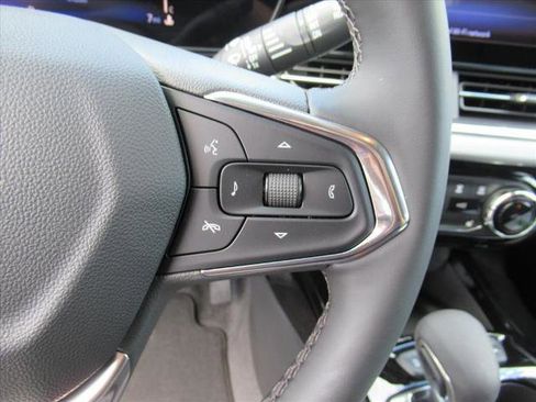 New 2026 Chevrolet Trax LT w/ Sunroof Package image 20