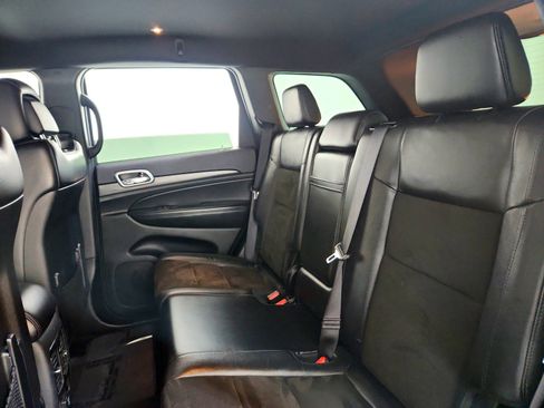 Used 2019 Jeep Grand Cherokee Altitude image 14