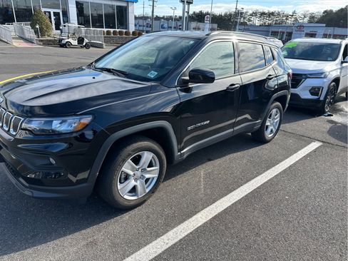 Used 2022 Jeep Compass Latitude w/ Convenience Group image 9