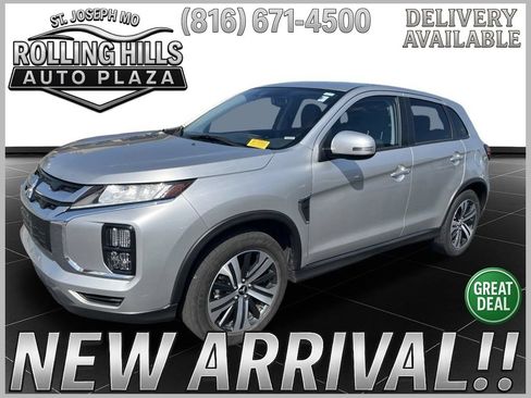 Used 2025 Mitsubishi Outlander Sport SE AWD/4WD image 1