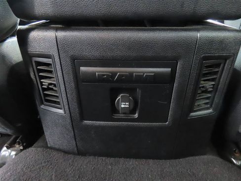 Used 2016 RAM 1500 Sport w/ Black Ram 1500 Sport Group AWD/4WD image 29