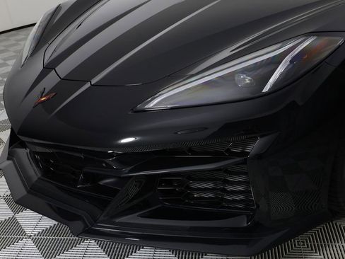 Used 2023 Chevrolet Corvette Z06 RWD image 10