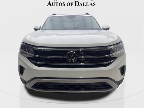Used 2023 Volkswagen Atlas SE w/ Panoramic Sunroof Package image 3