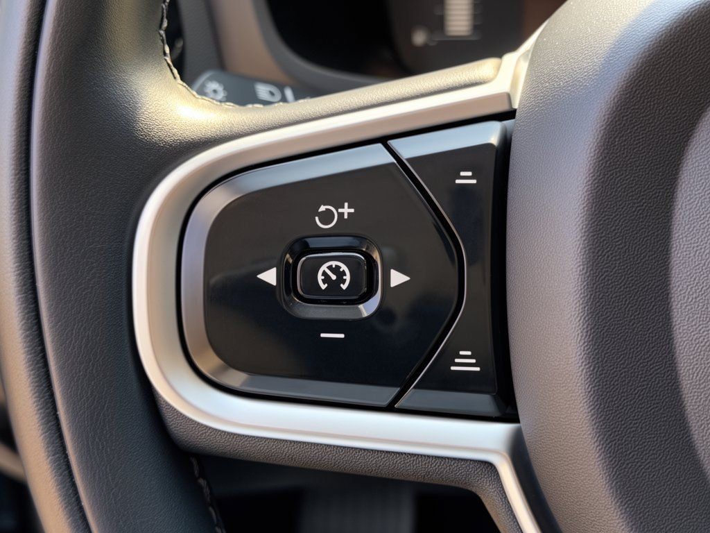 Used 2019 Volvo S60 T5 Momentum w/ Premium Package FWD image 18