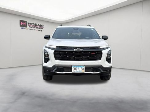 Used 2026 Chevrolet Equinox RS AWD/4WD image 3