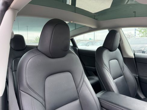 Used 2023 Tesla Model 3 Standard Range RWD image 10