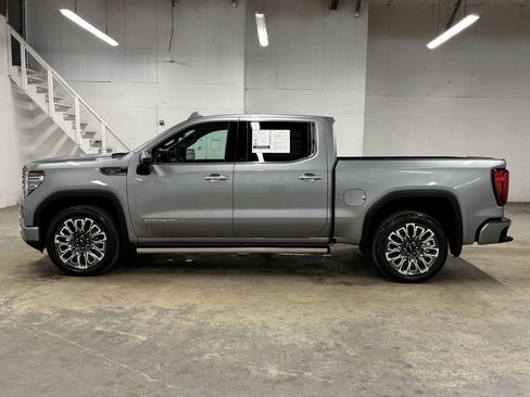 Used 2025 GMC Sierra 1500 Denali Ultimate image 4