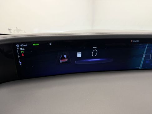 Used 2024 Lincoln Nautilus Reserve w/ Equipment Group 202A image 9