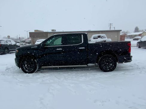 Used 2021 Chevrolet Silverado 1500 High Country image 2