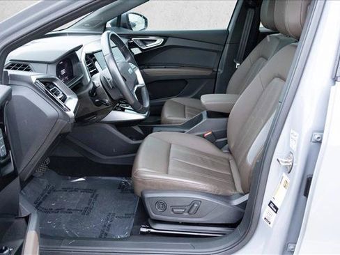 Used 2023 Audi Q4 e-tron Prestige w/ Black Optic Package AWD/4WD image 12