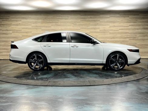 Used 2025 Honda Accord EX-L image 22