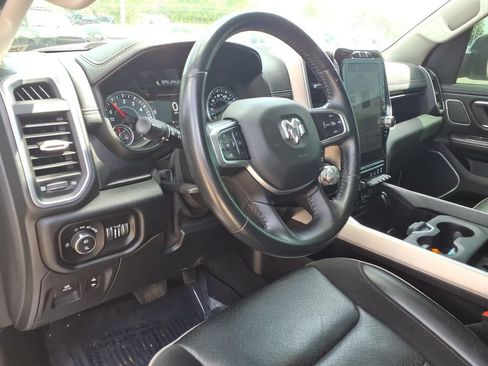 Used 2022 RAM 1500 Laramie AWD/4WD image 19