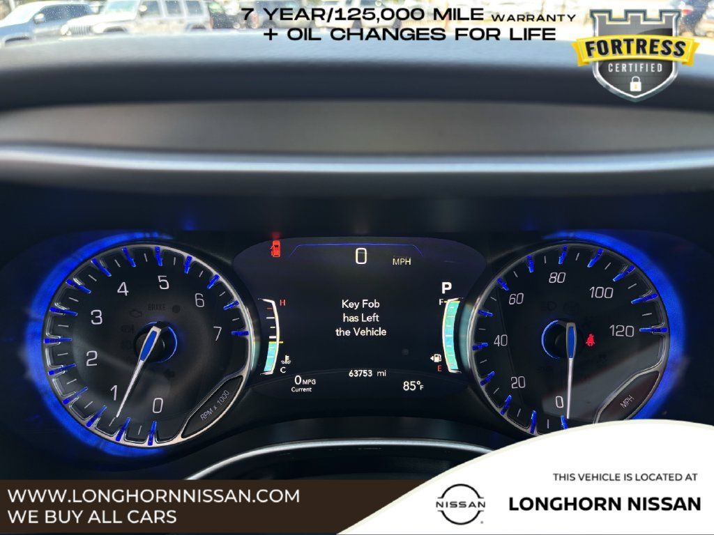 Used 2023 Chrysler Pacifica Touring-L FWD image 12