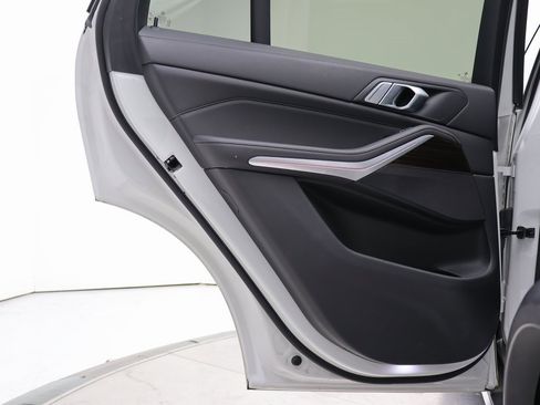 Used 2021 BMW X5 xDrive45e w/ Parking Assistance Package image 48